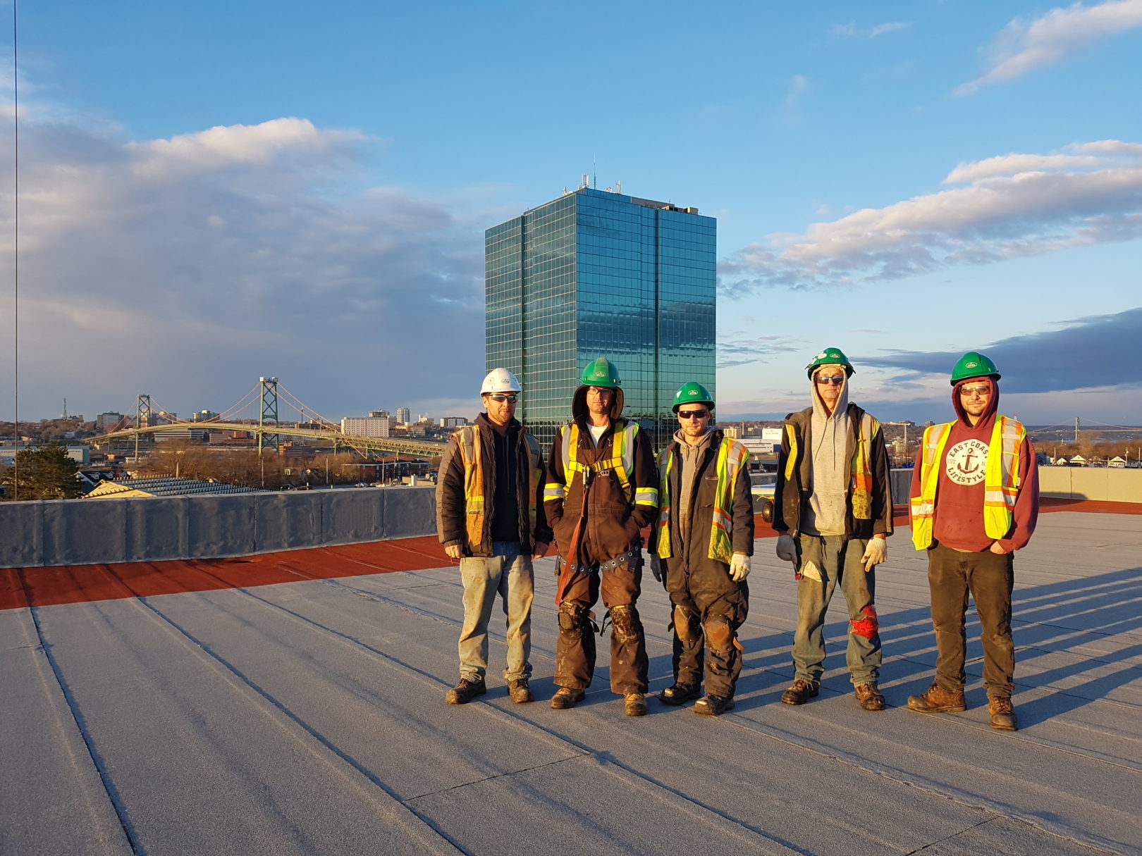 Flynn crew photo on roofing project